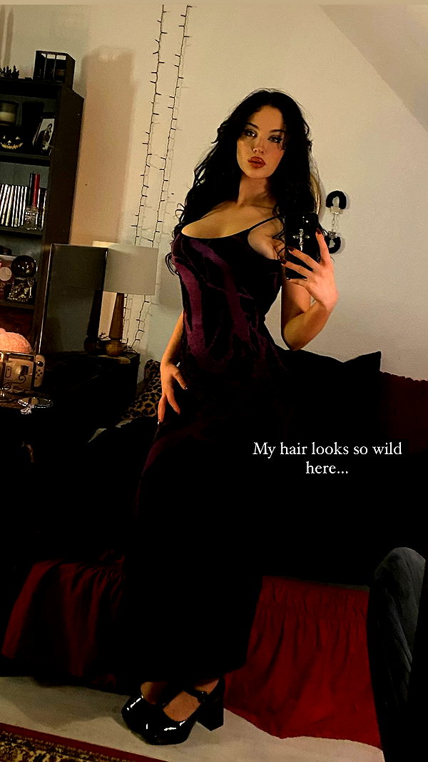 scarlettzofi instagram image archive image