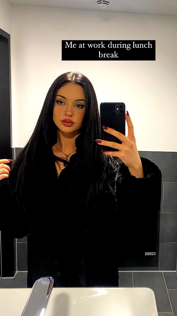 scarlettzofi instagram image archive image
