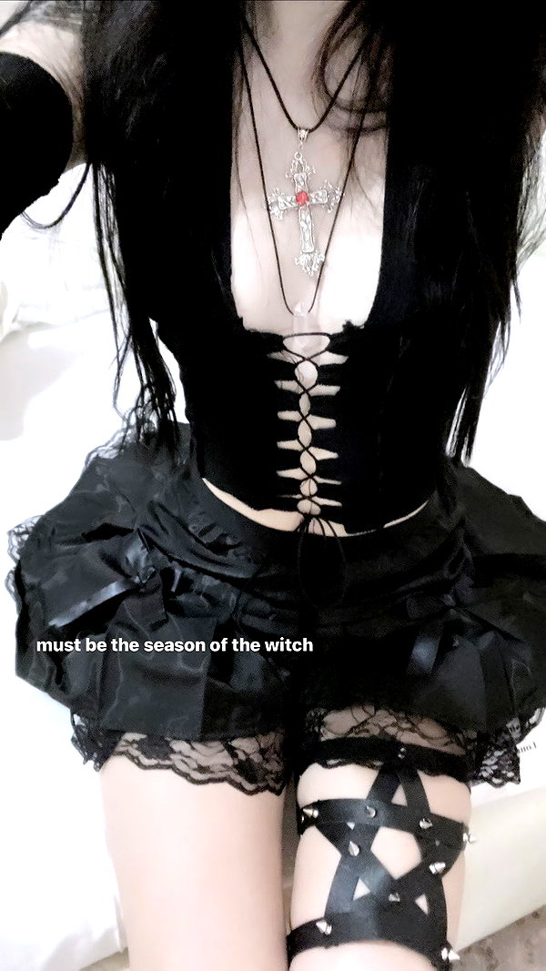 sexmetalwhore instagram image archive image