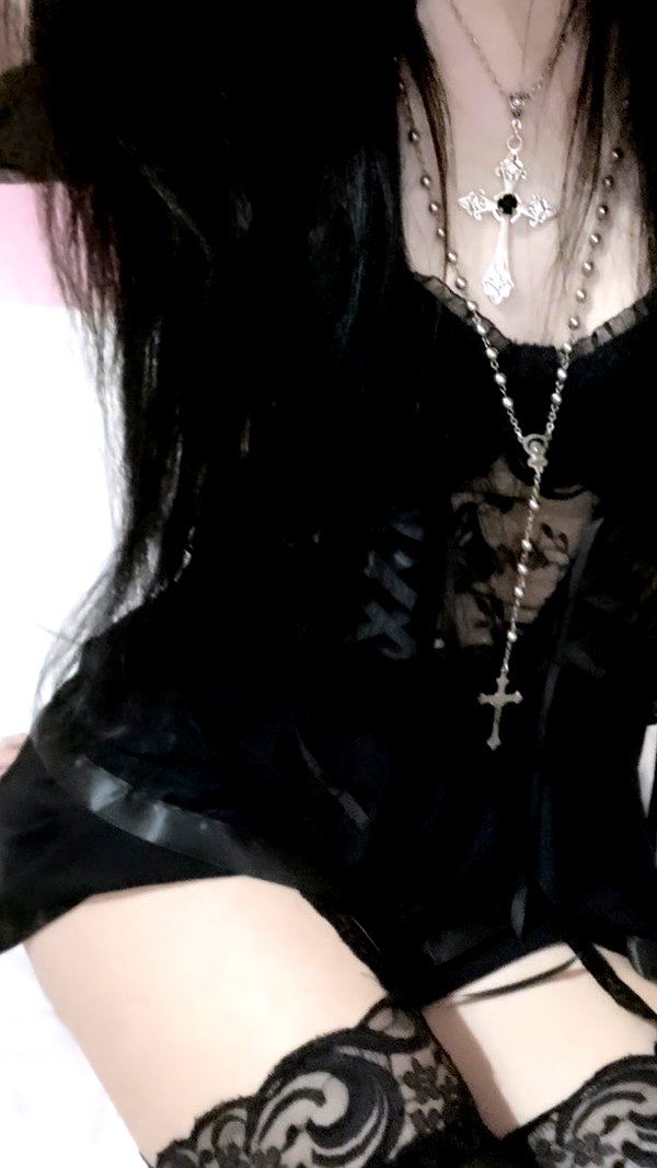 sexmetalwhore instagram image archive image