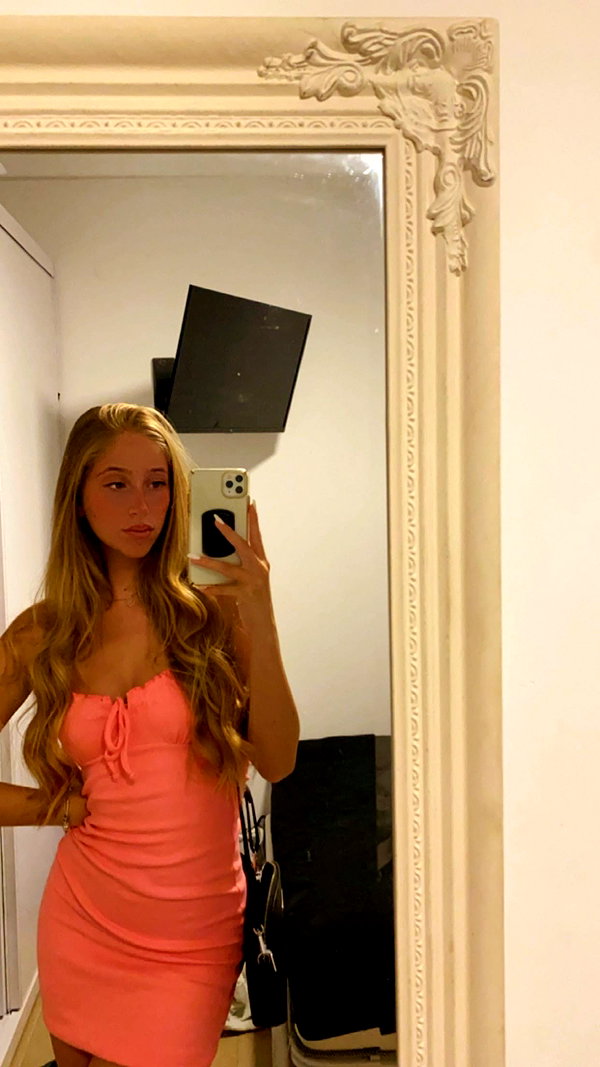 shani.zeltzer instagram image archive image