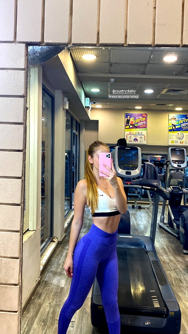 shani.zeltzer instagram image archive image