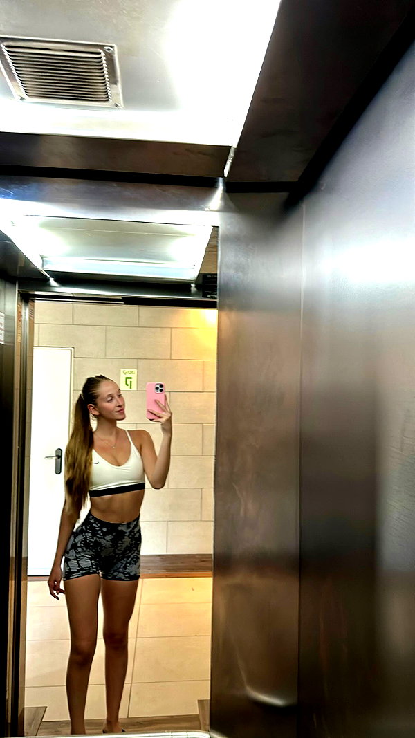 shani.zeltzer instagram image archive image