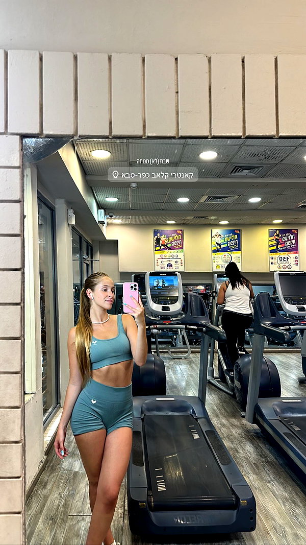 shani.zeltzer instagram image archive image