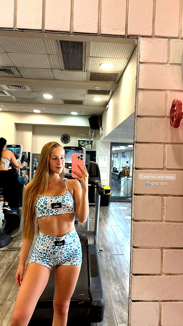 shani.zeltzer instagram image archive image