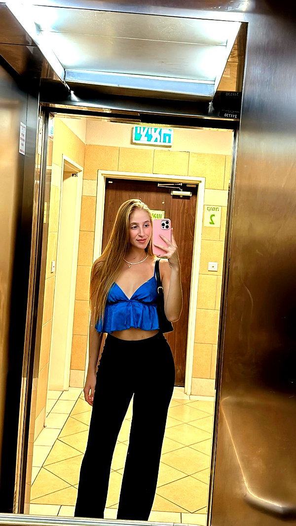 shani.zeltzer instagram image archive image