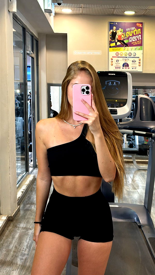 shani.zeltzer instagram image archive image