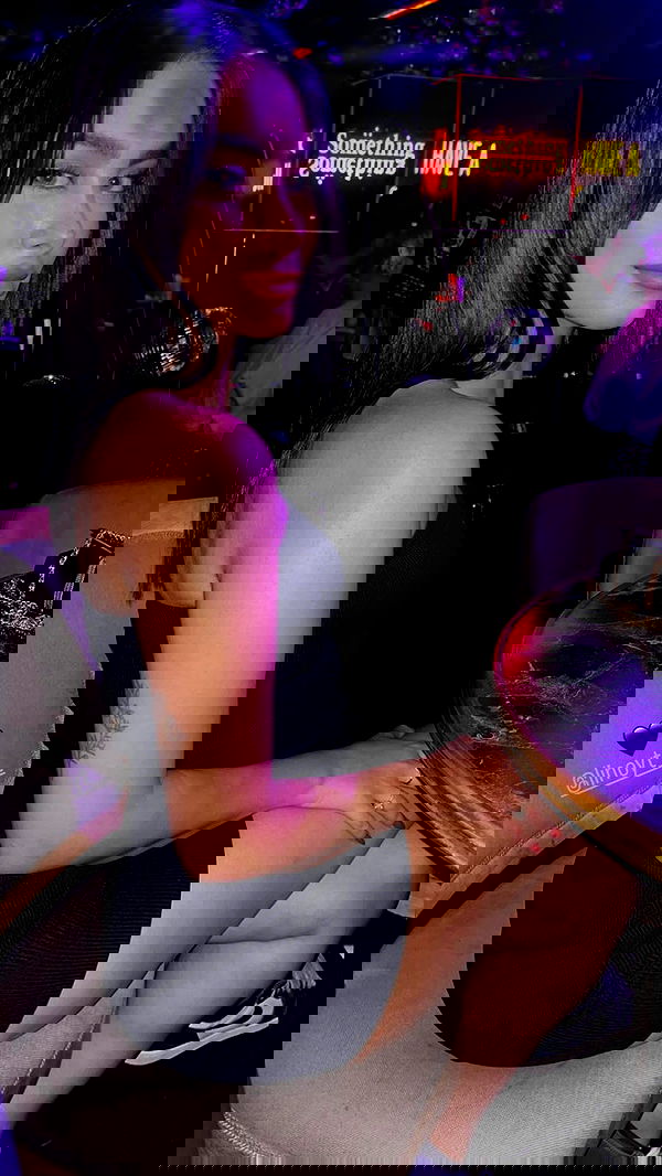 shanidahan7 image ~ Altpins