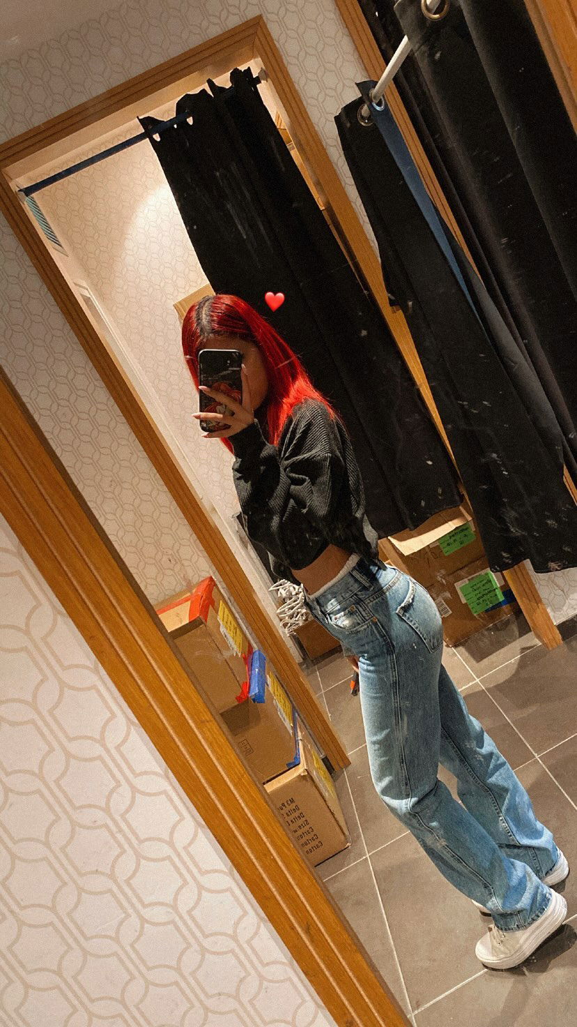 shanidahan7 instagram image archive image