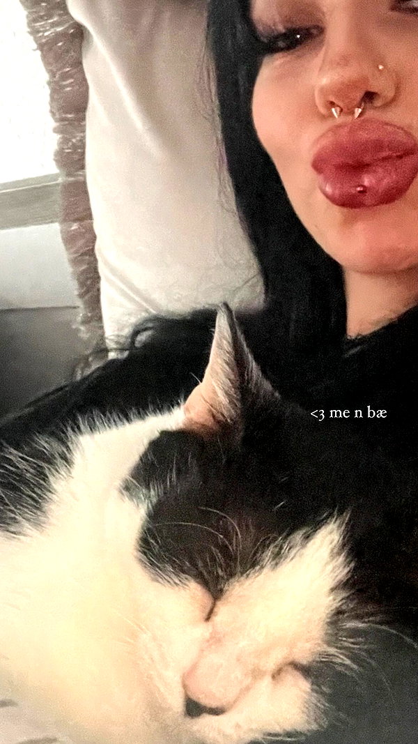 shawtysuzi instagram image archive image