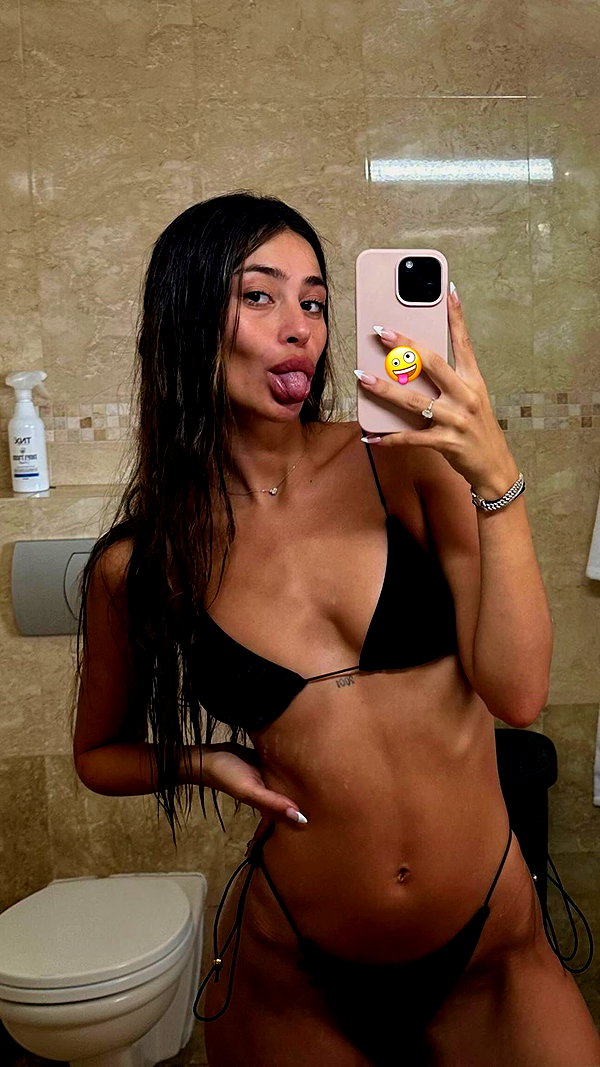 shir.moshe666 instagram image archive image