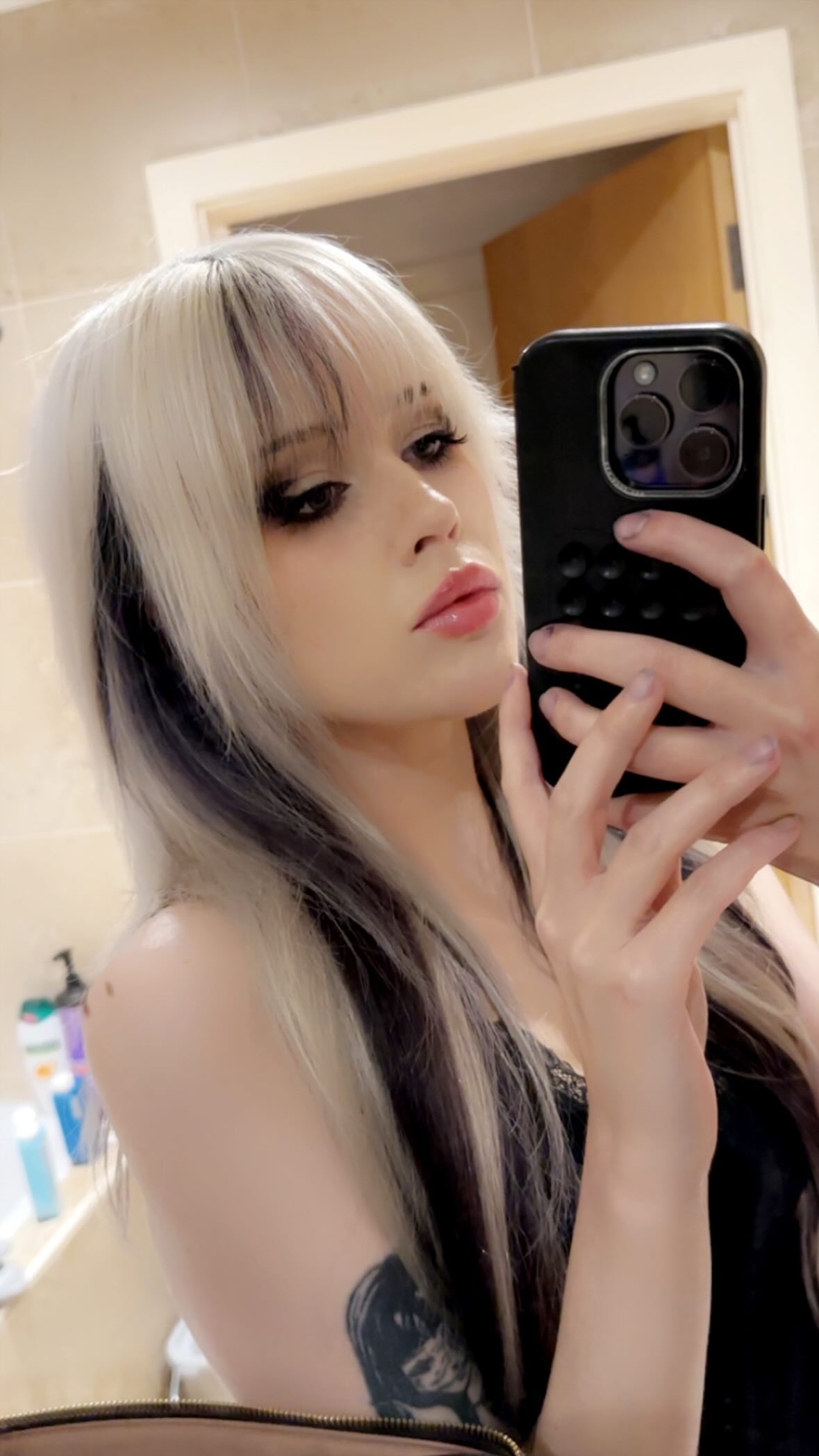 silkton instagram image archive image