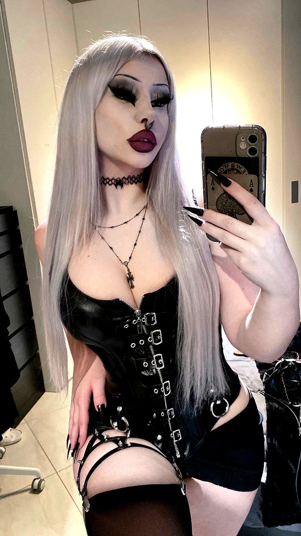 sind0ll instagram image archive image