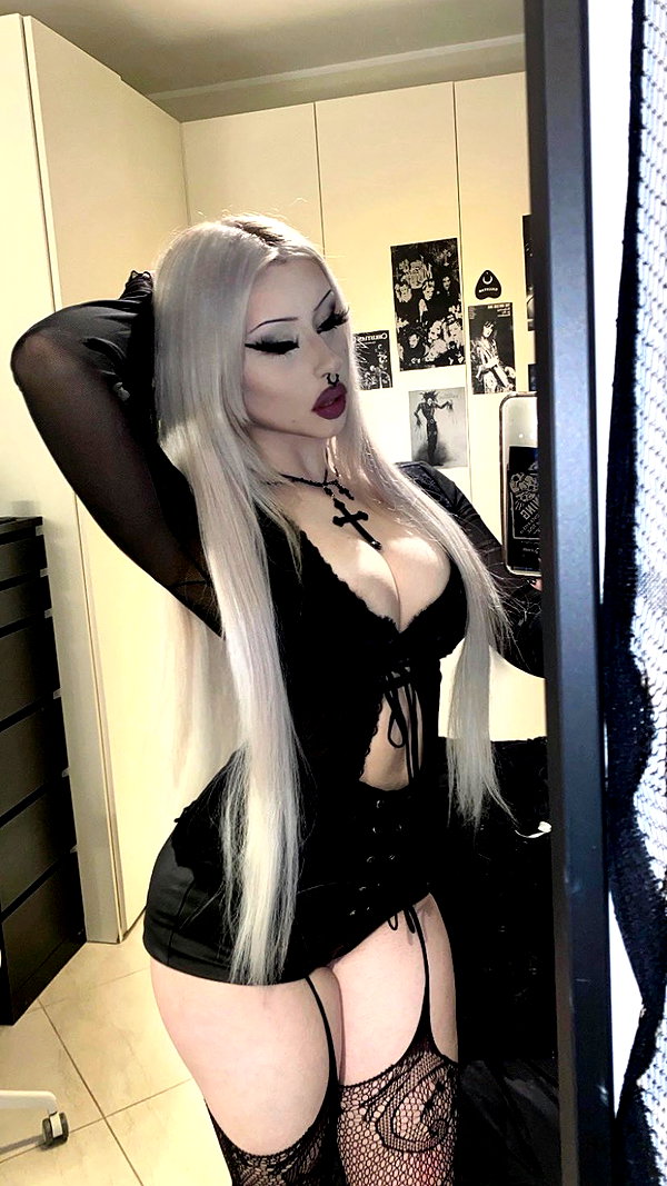 sind0ll instagram image archive image