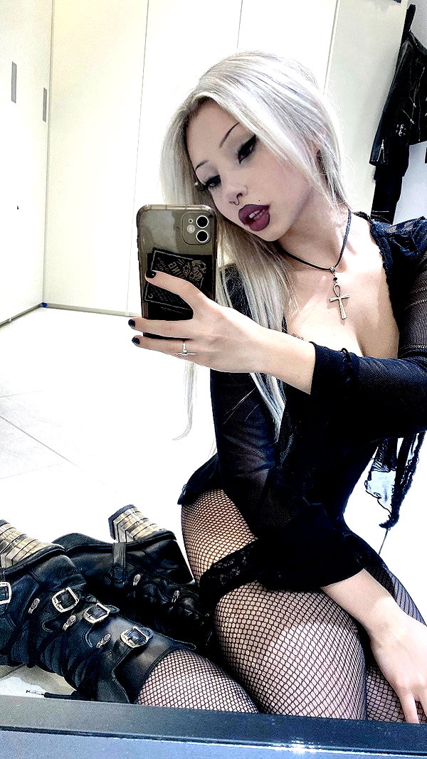 sind0ll instagram image archive image