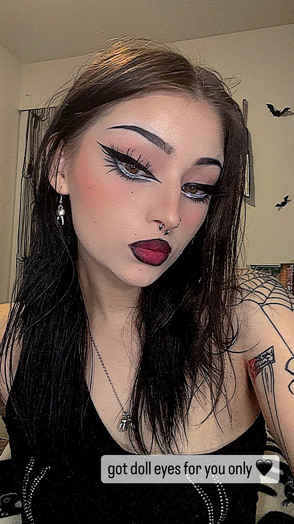 skyyy_babyyy3 instagram image archive image