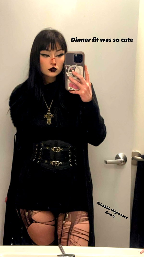 skyyy_babyyy3 instagram image archive image