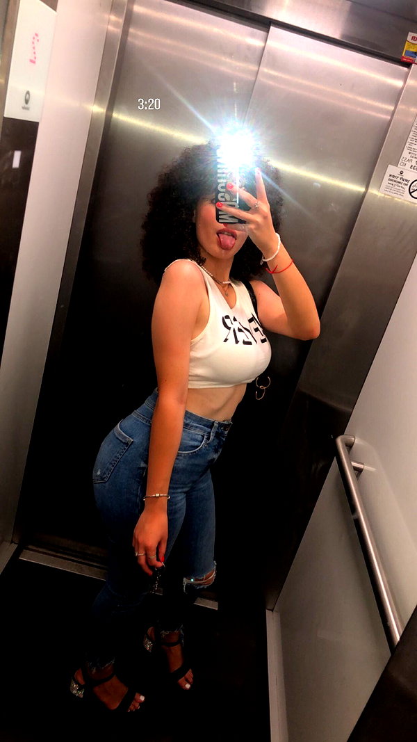 sonia.v._ instagram image archive image