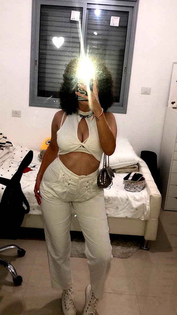 sonia.v._ instagram image archive image