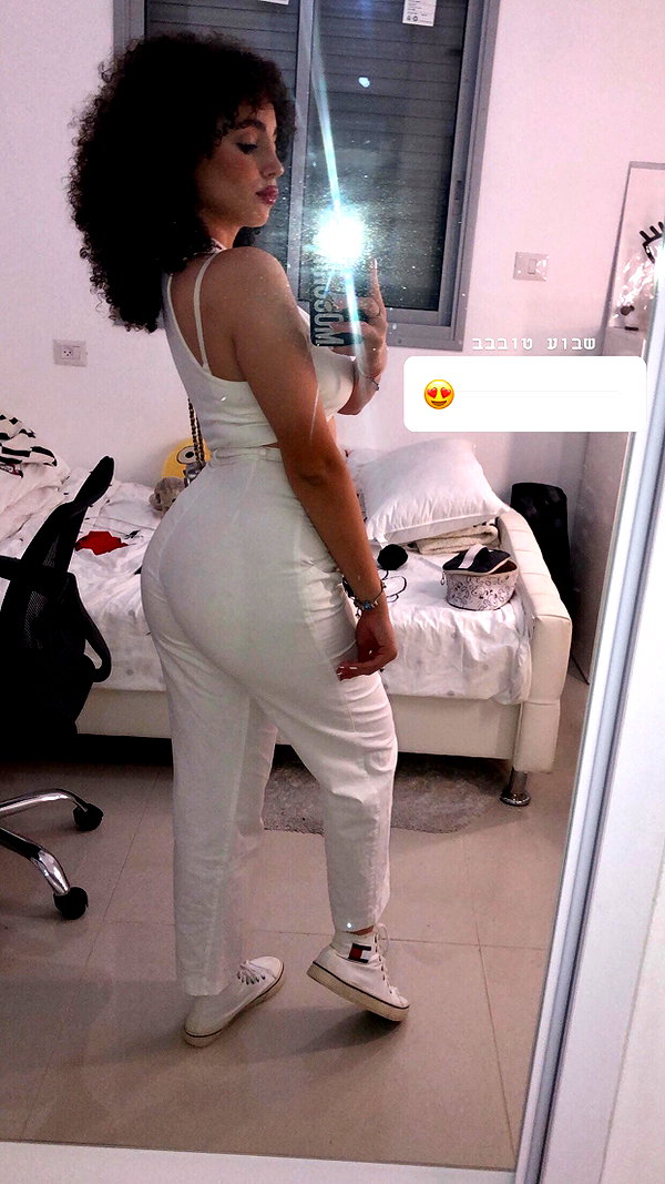 sonia.v._ instagram image archive image