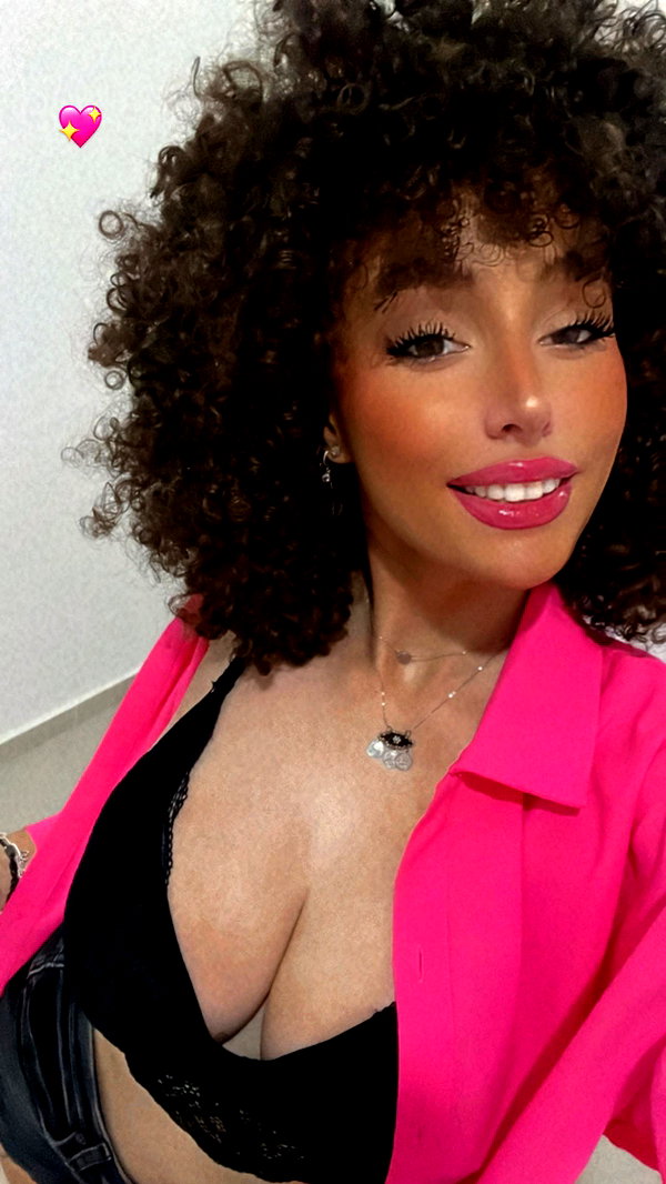 sonia.v._ instagram image archive image