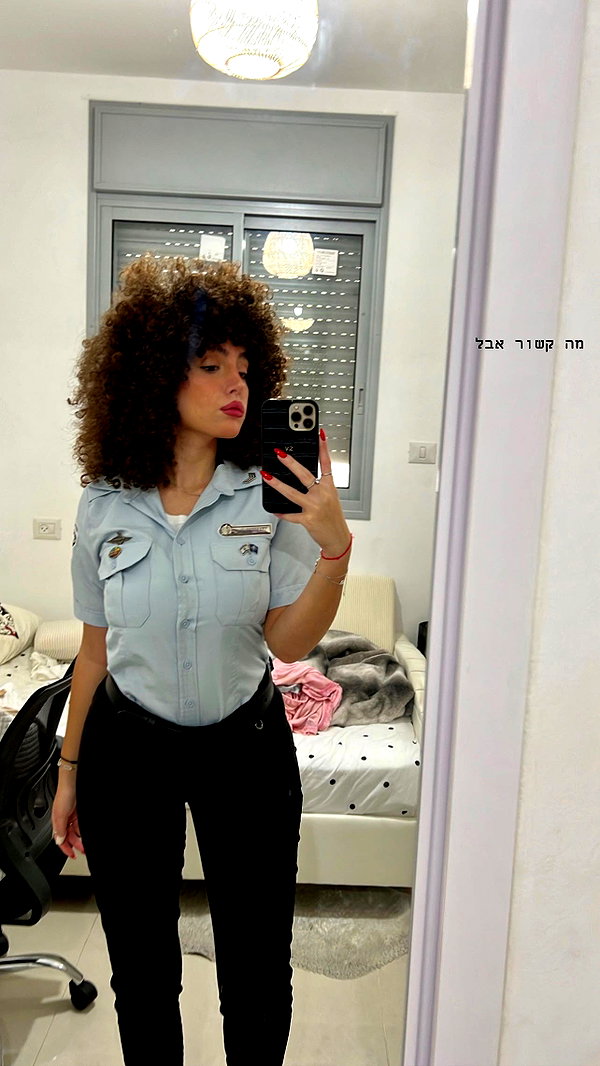 sonia.v._ instagram image archive image