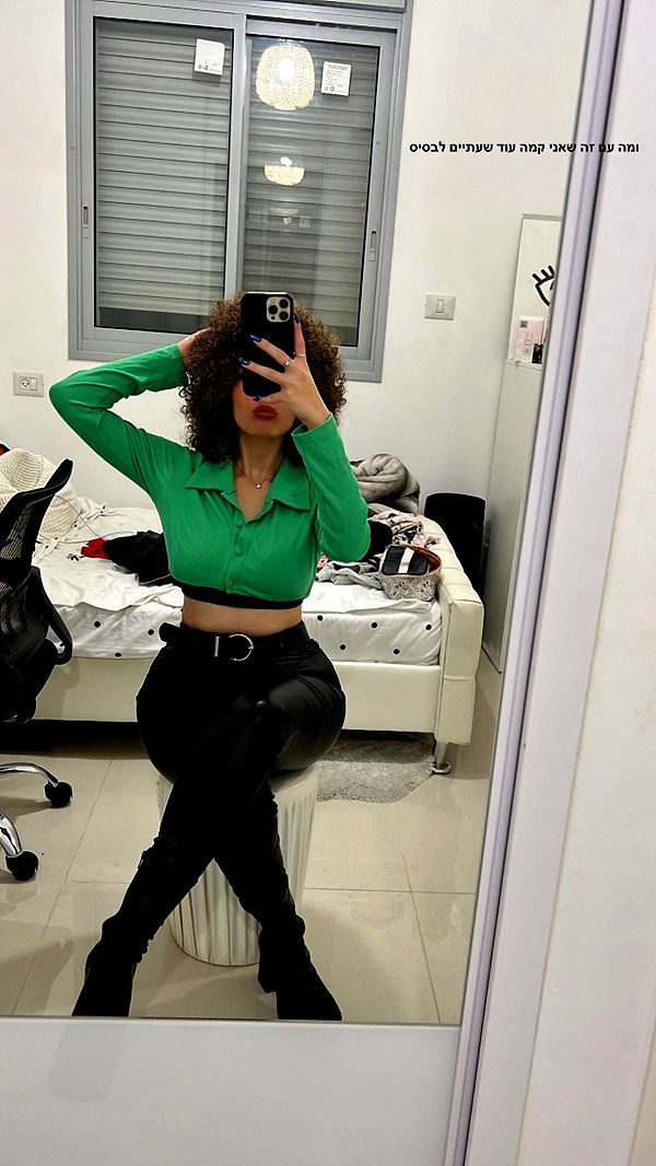 sonia.v._ sonia.v._ archive image