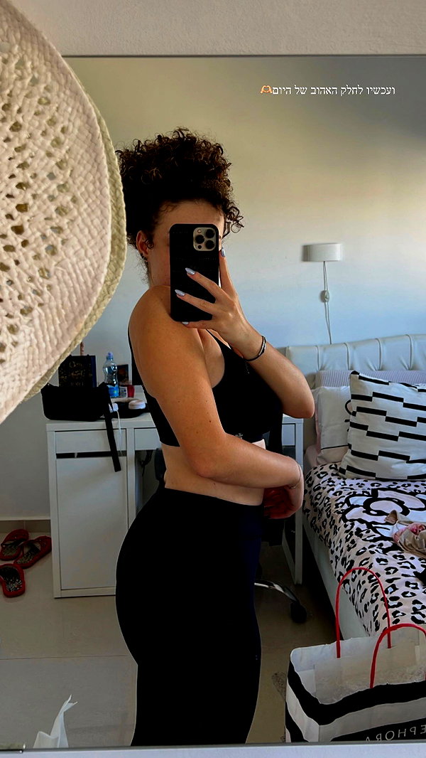 sonia.v._ instagram image archive image