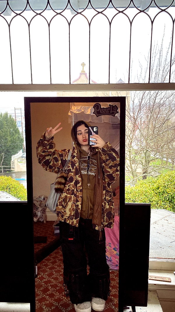 sorryiatetheapple instagram image archive image