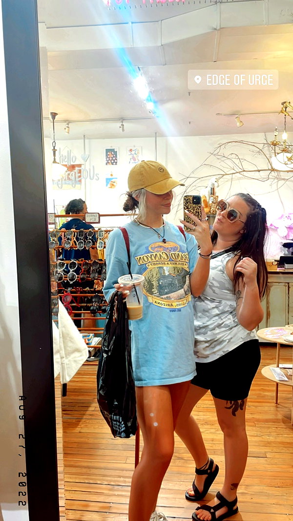 tayyy.arrowood instagram image archive image