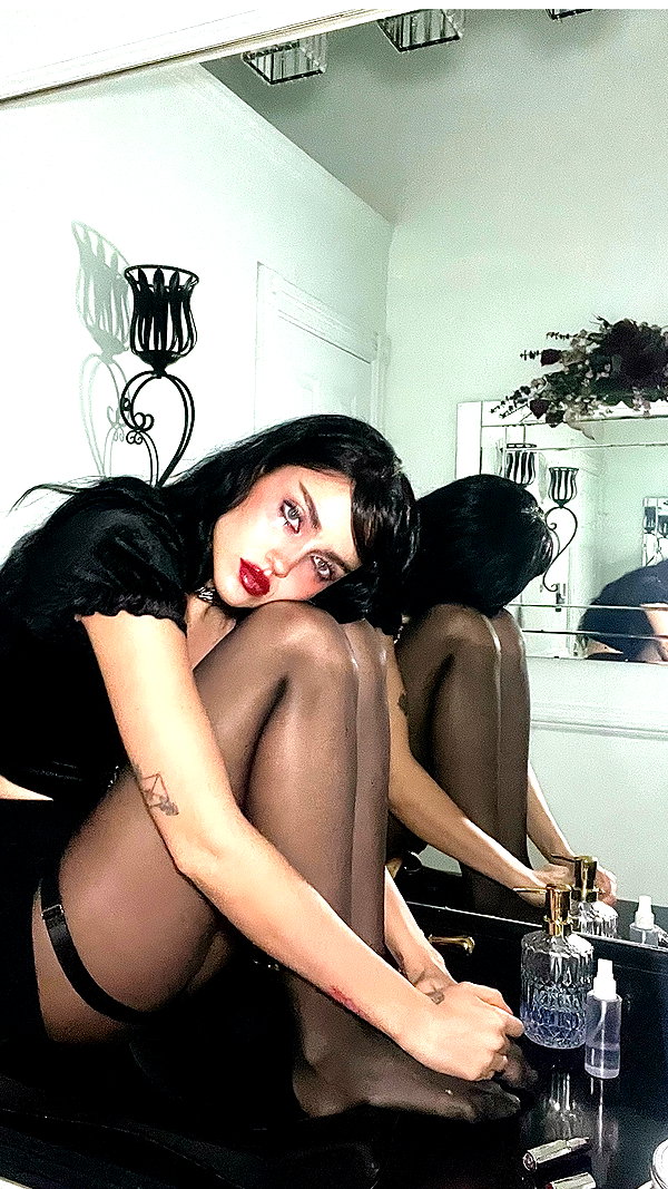 teafl0wer instagram image archive image