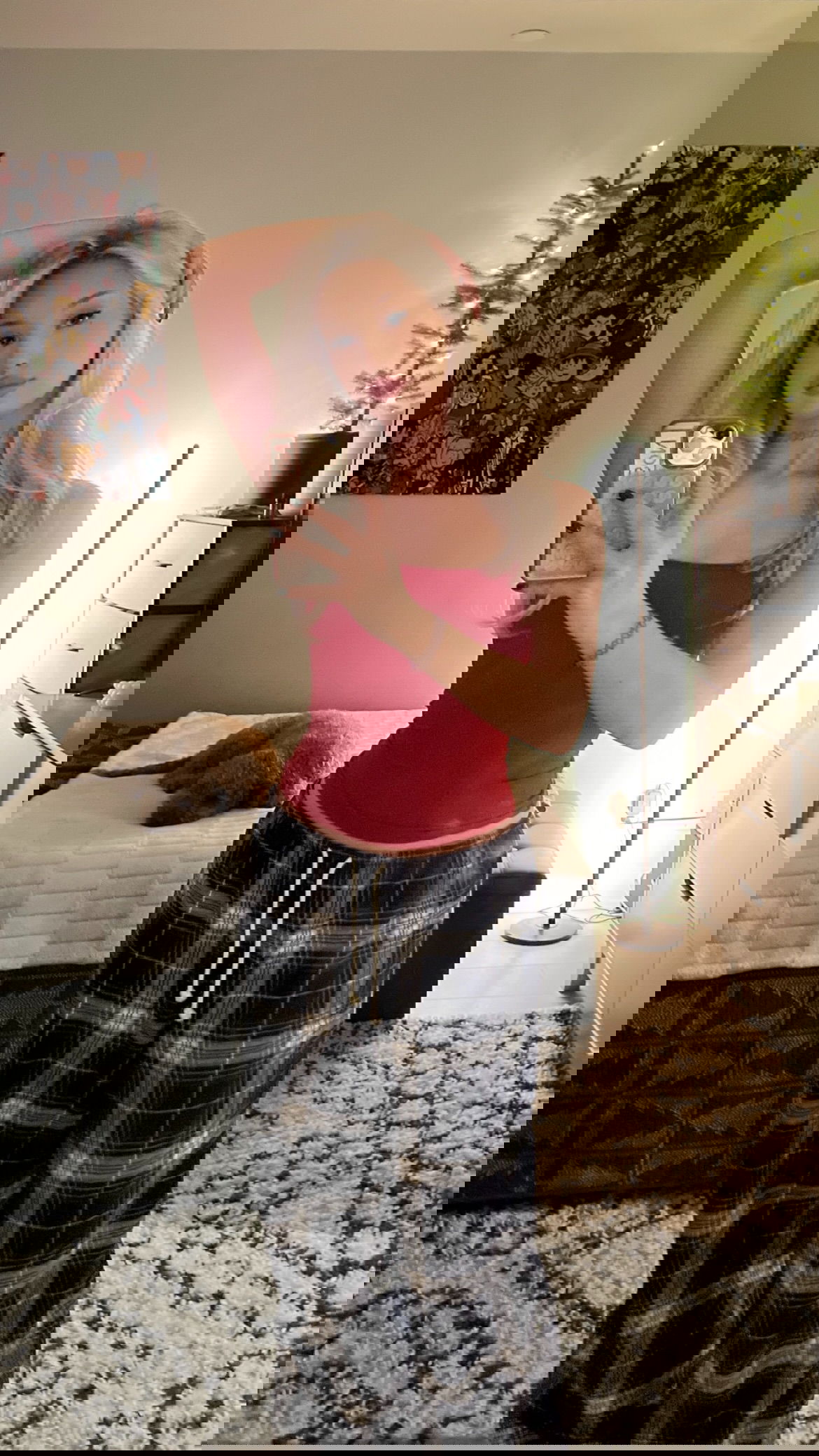 v33froggy instagram image archive image