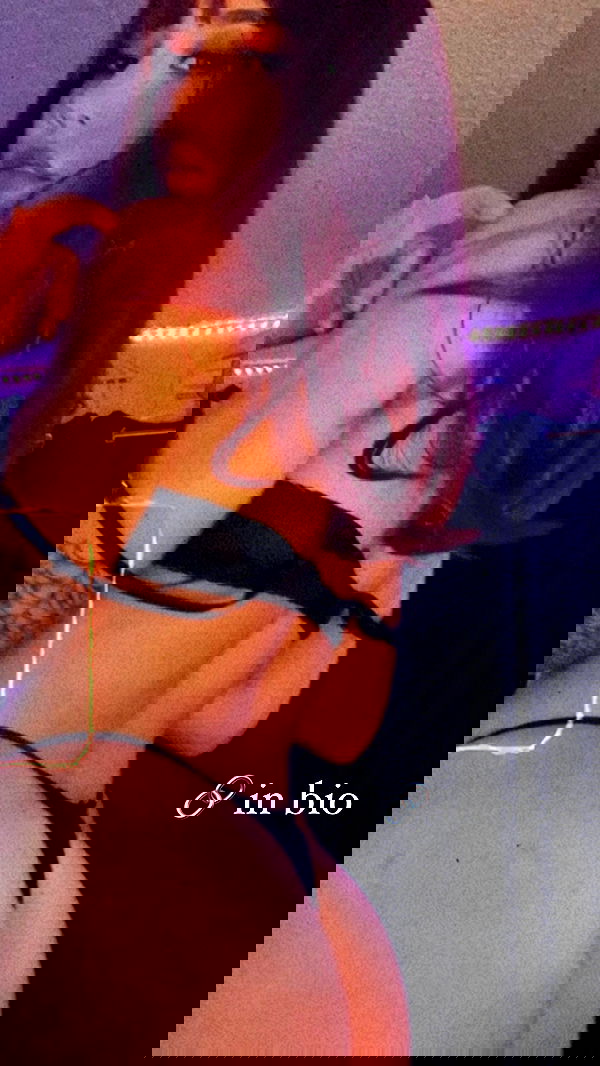 vanessa.julienne image ~ Altpins