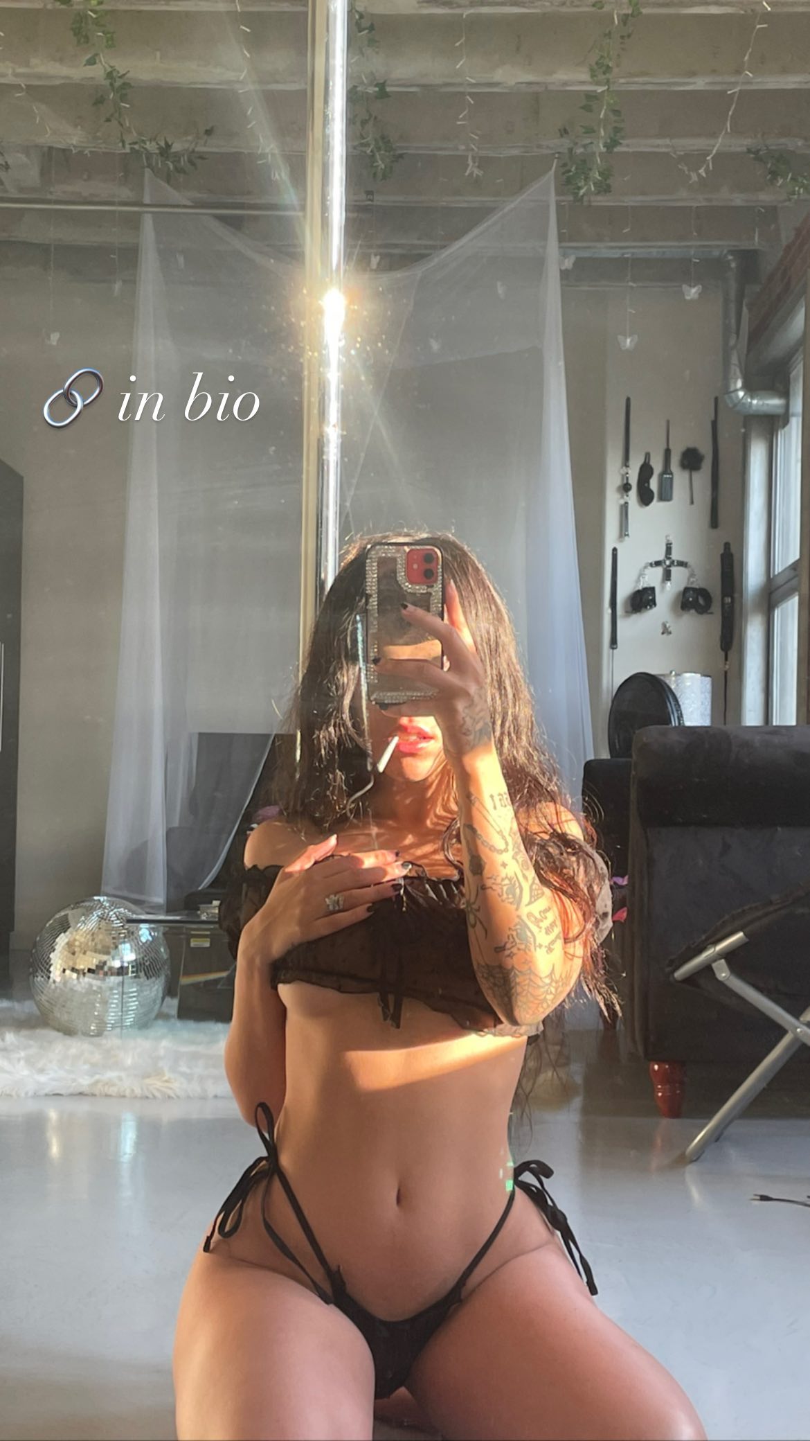 vanessa.julienne instagram image archive image