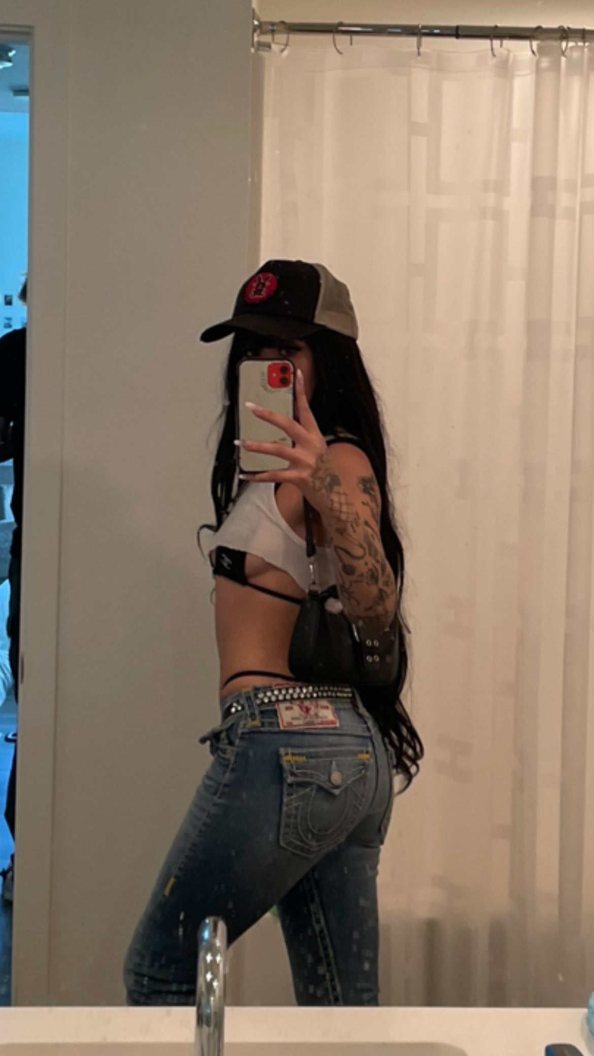 vanessa.julienne instagram image archive image