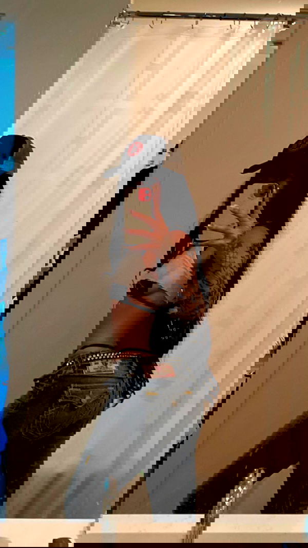 vanessa.julienne image ~ Altpins