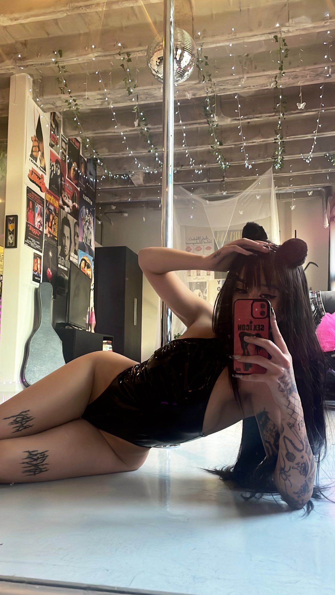 vanessa.julienne instagram image archive image