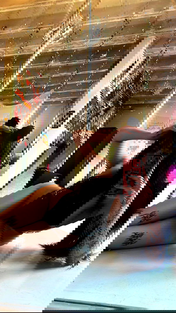 vanessa.julienne image ~ Altpins