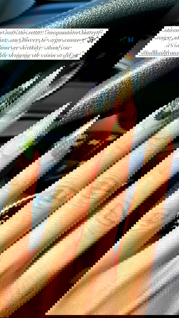 vanessa.julienne image ~ Altpins