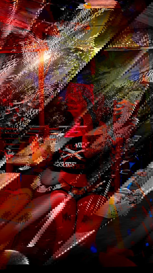 vanessa.julienne image ~ Altpins