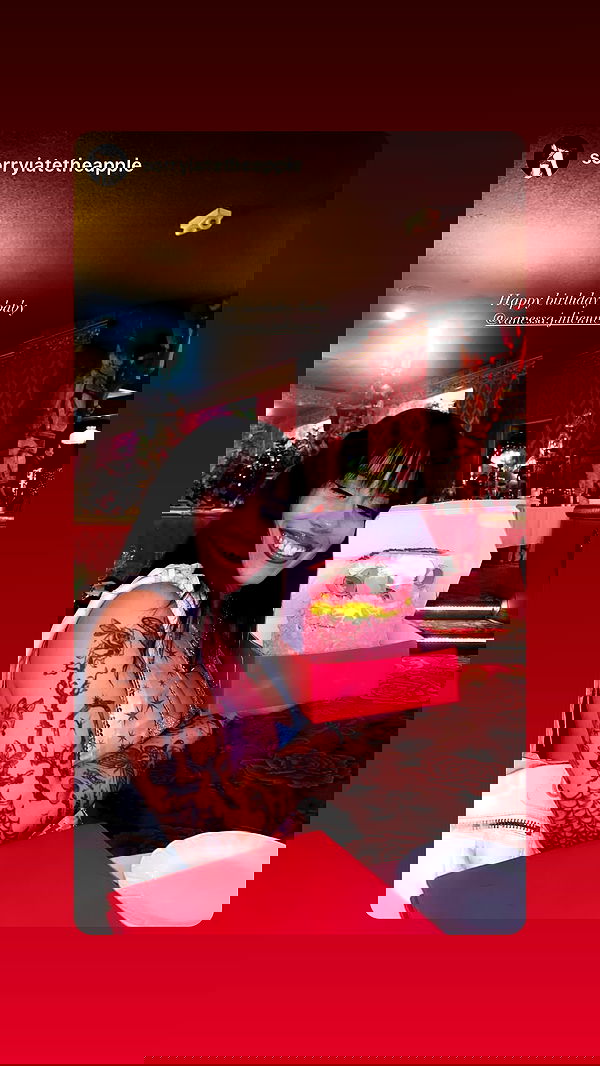 vanessa.julienne image ~ Altpins