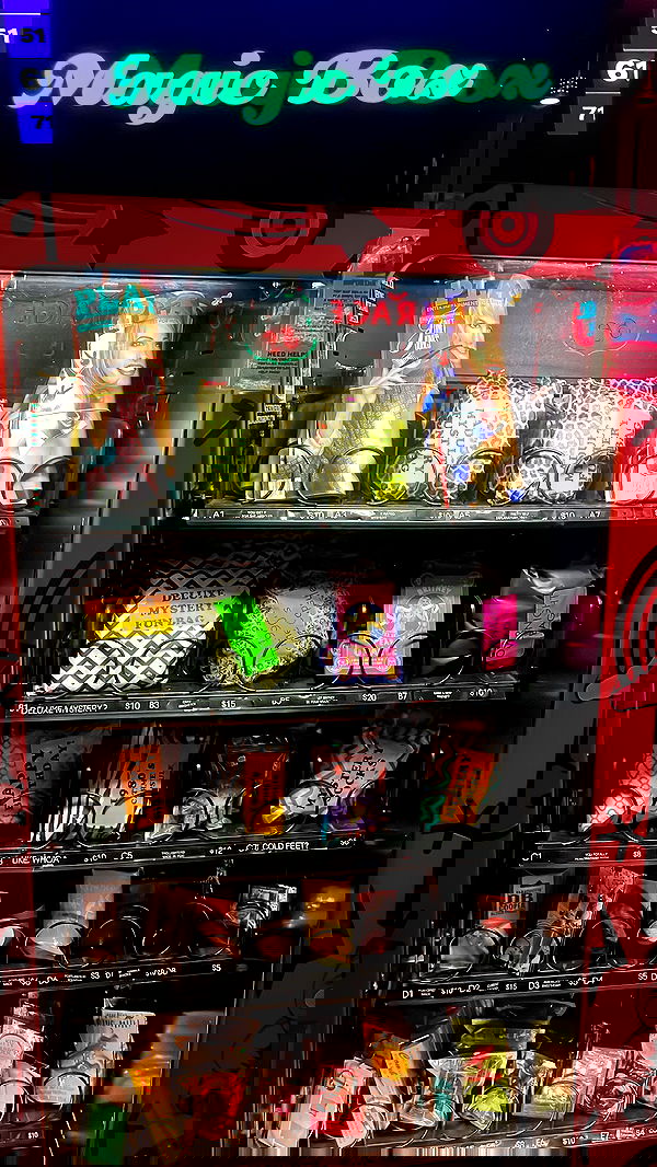 vanessa.julienne image ~ Altpins