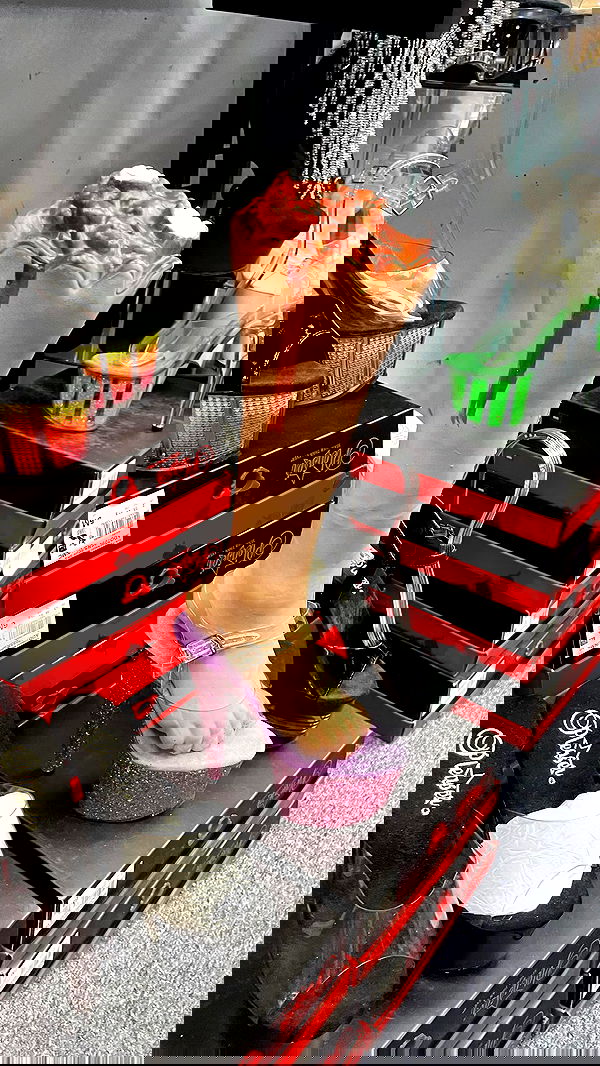 vanessa.julienne image ~ Altpins