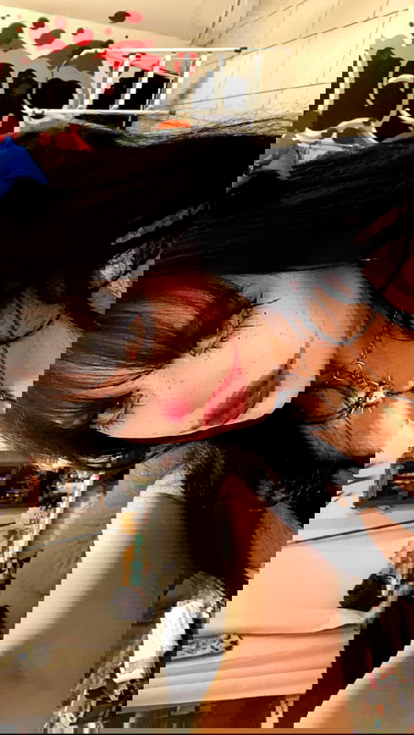 vanessa.julienne image ~ Altpins