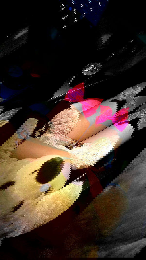 vanessa.julienne image ~ Altpins