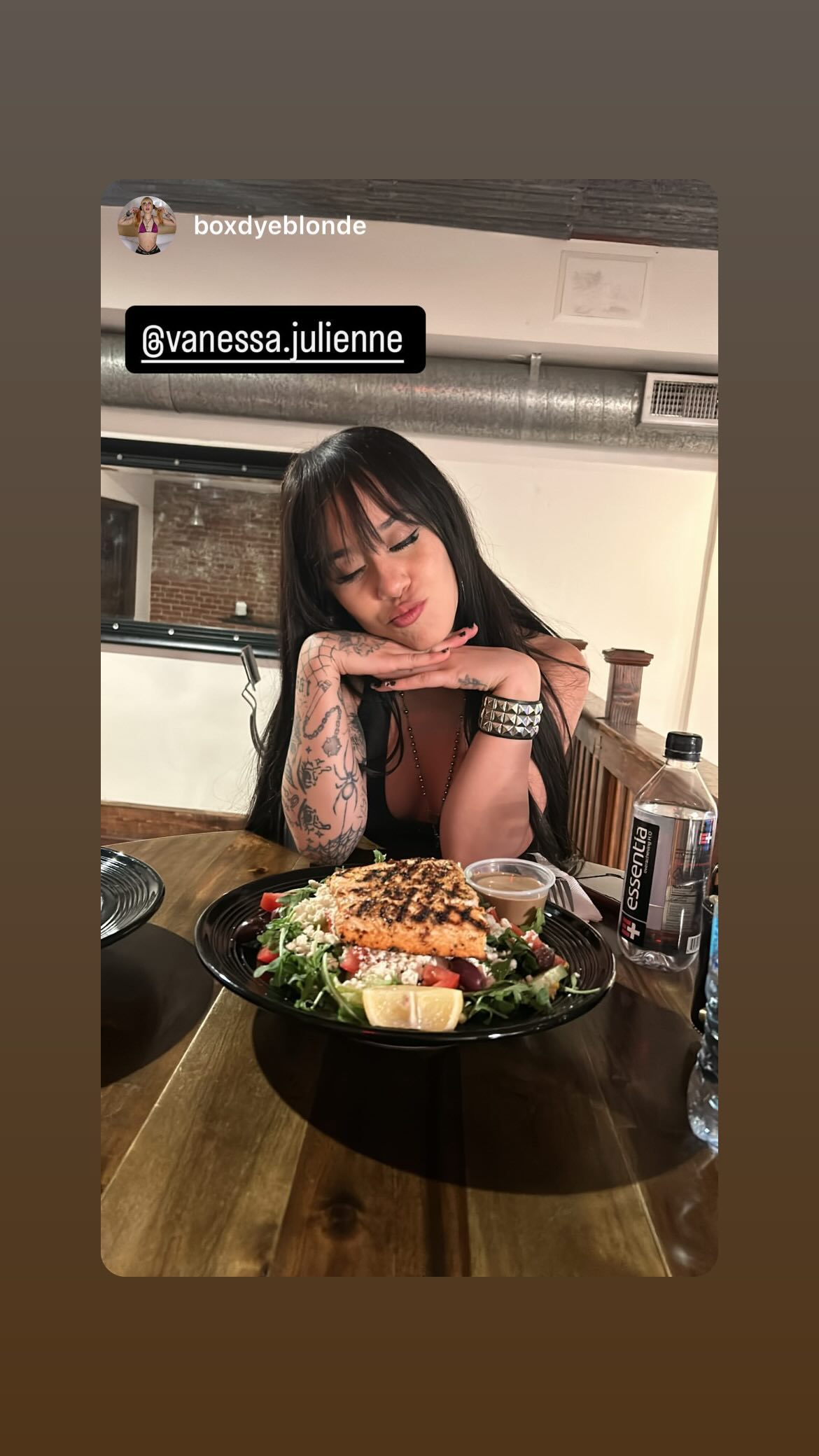 vanessa.julienne instagram image archive image