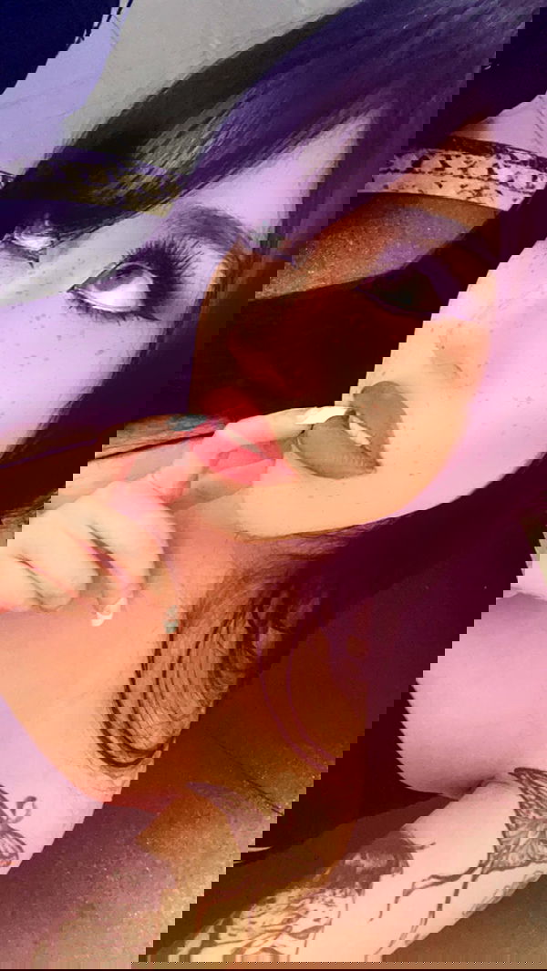 vanessa.julienne image ~ Altpins