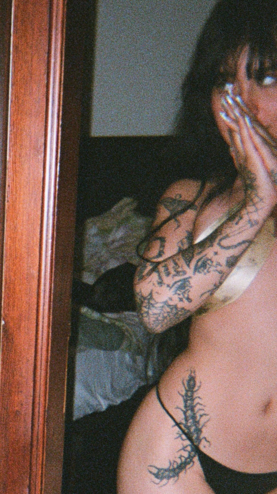 vanessa.julienne instagram image archive image