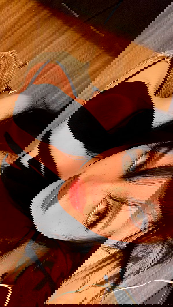 vanessa.julienne image ~ Altpins