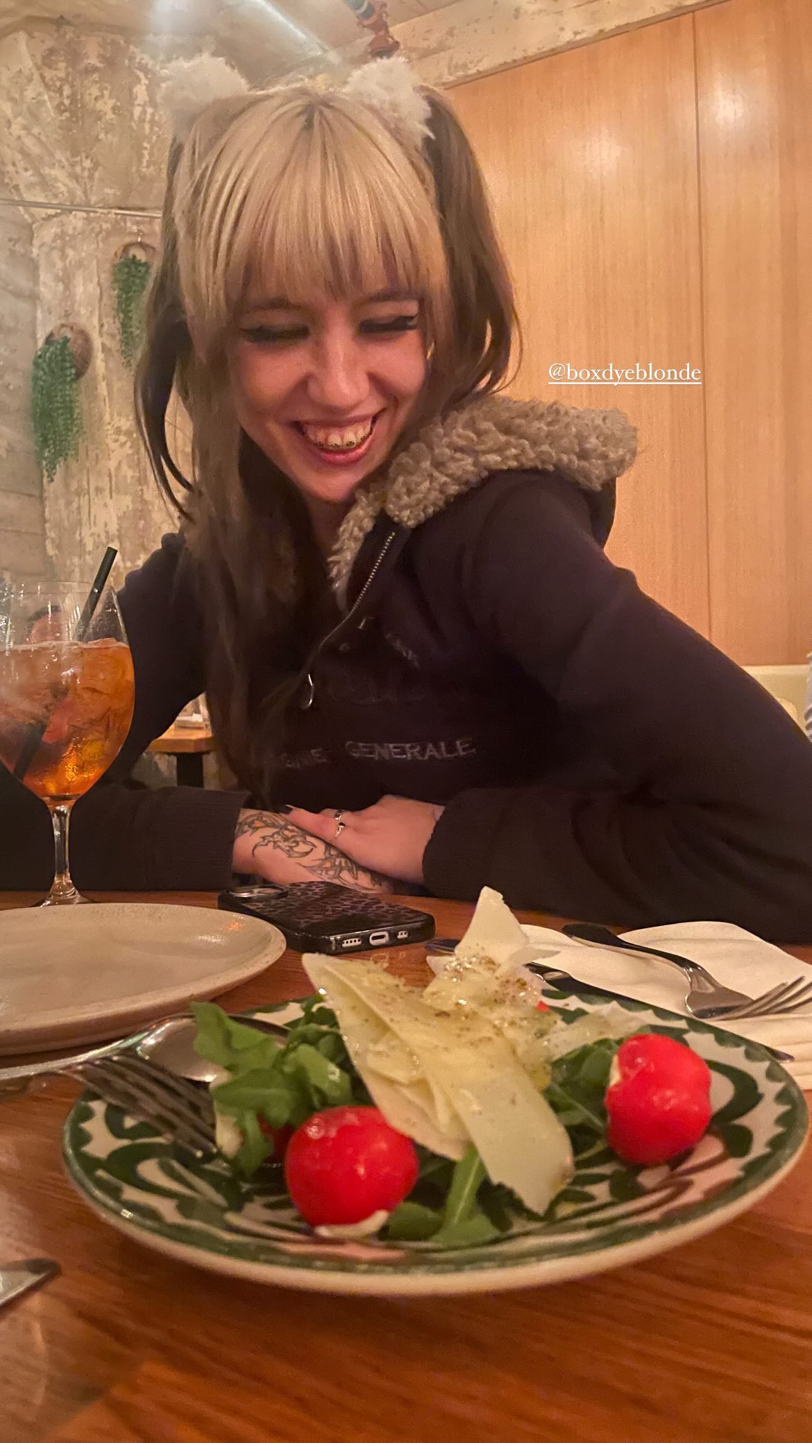 vanessa.julienne instagram image archive image